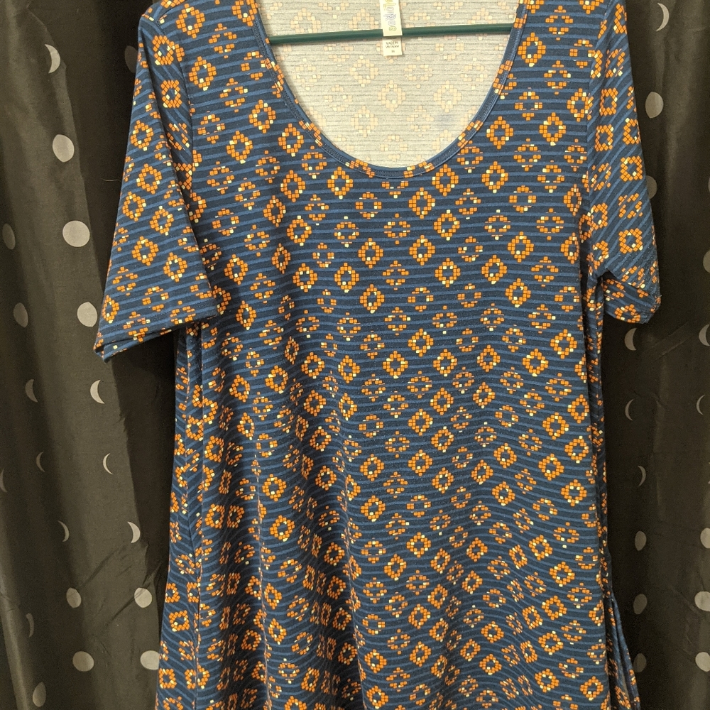 Medium perfect tee